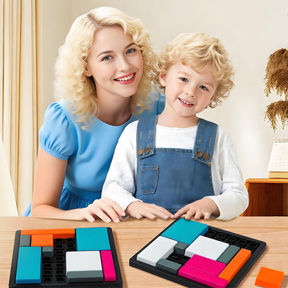 Jeu de puzzle créatif avec des blocs géométriques