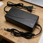 Chargeur rapide universel pour batteries lithium-ion d'outils électriques